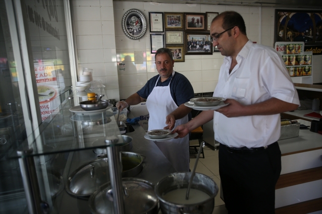 Şanlıurfa'da kahvaltı sofralarını asırlardır 'tirit' süslüyor